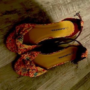 Wedge heels